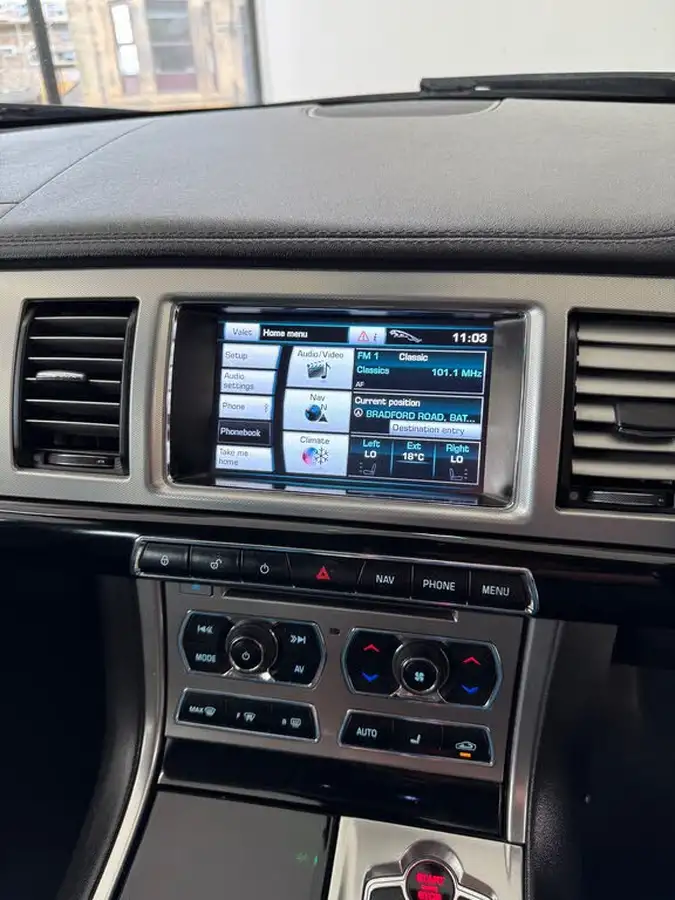2011-jaguar-xf-30td-s-premium-luxury-271bhp-big-11