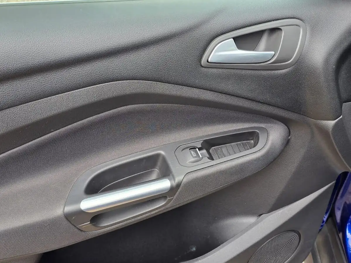 2016-ford-c-max-15tdci-titanium-powershift-big-33