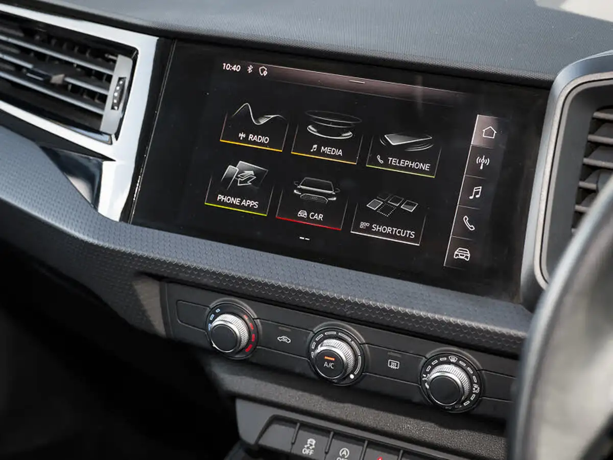 2020-audi-a1-10-25-tfsi-technik-s-tronic-big-10