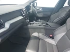 2024-volvo-xc60-20-b5-plus-black-edition-small-4
