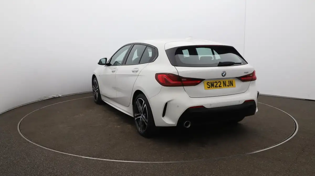 2022-bmw-1-series-15-118i-m-sport-lcp-big-60
