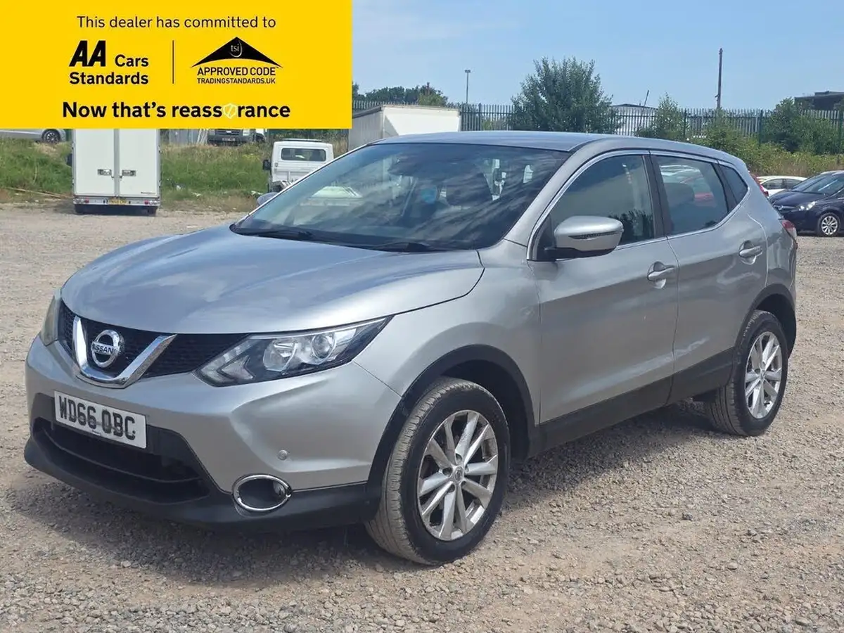 2017-nissan-qashqai-12-dig-t-acenta-smart-vision-packtech-pack-xtronic-cvt-big-2