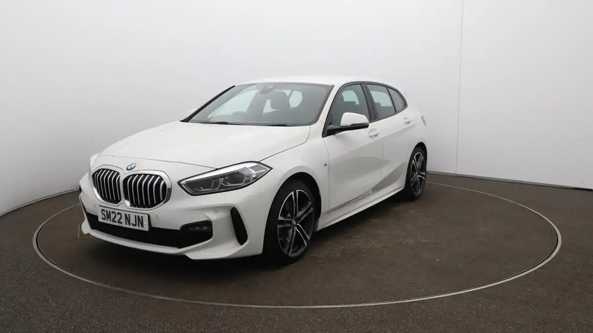 2022-bmw-1-series-15-118i-m-sport-lcp-big-36