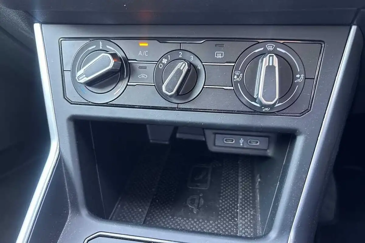 2024-volkswagen-polo-10-tsi-match-big-29