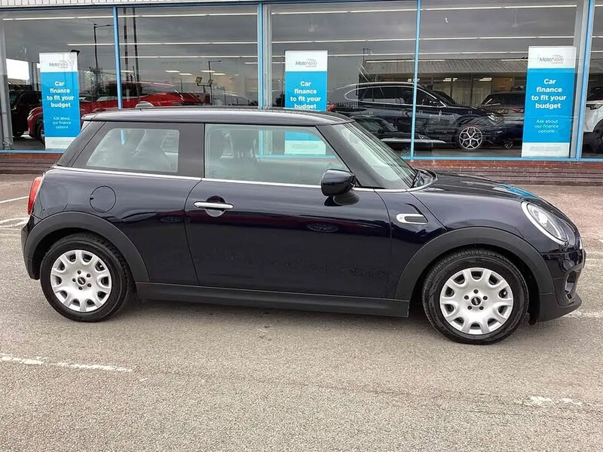 2021-mini-cooper-15-one-classic-series-ii-3d-big-15
