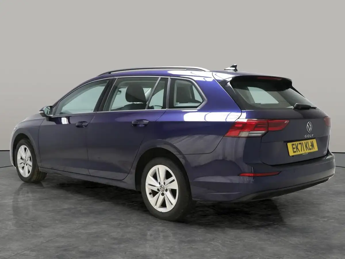 2022-volkswagen-golf-10-etsi-life-estate-big-9