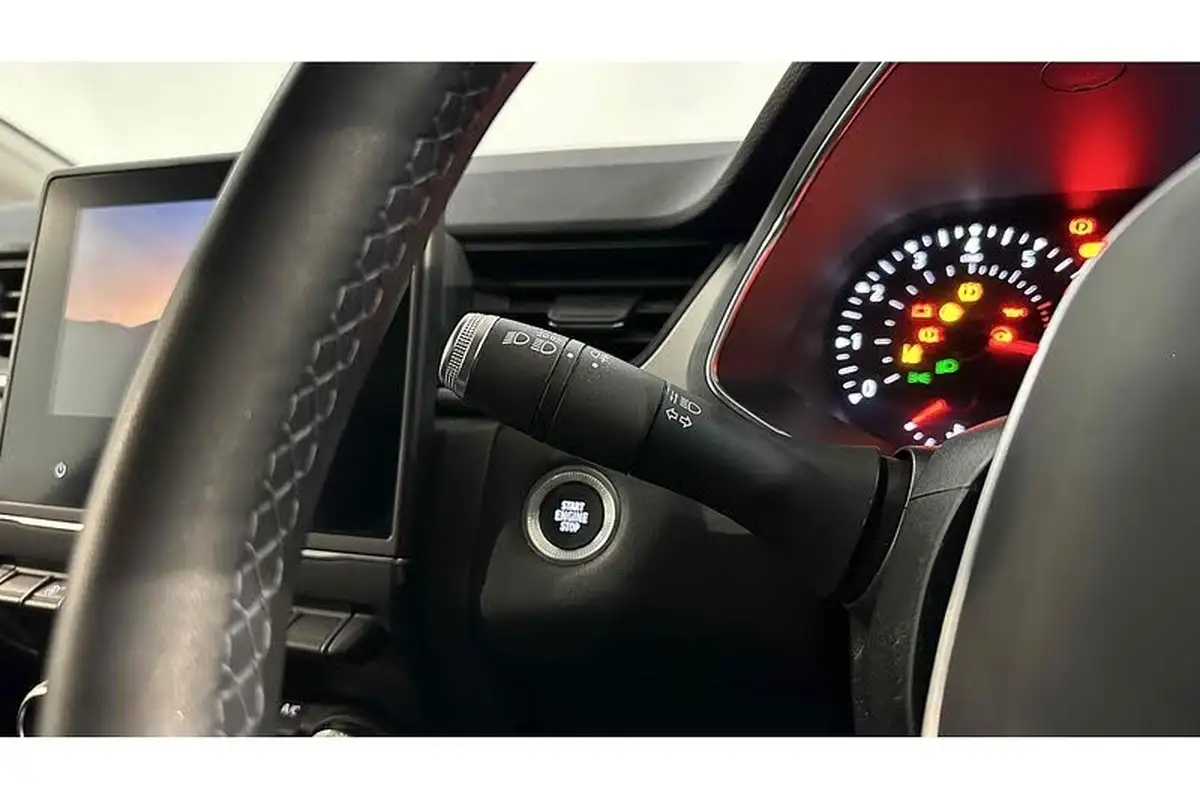 2021-renault-captur-10-tce-iconic-90ps-big-30