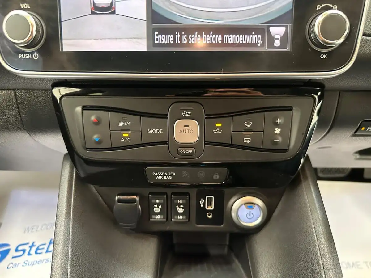 2020-nissan-leaf-e-n-connecta-big-13