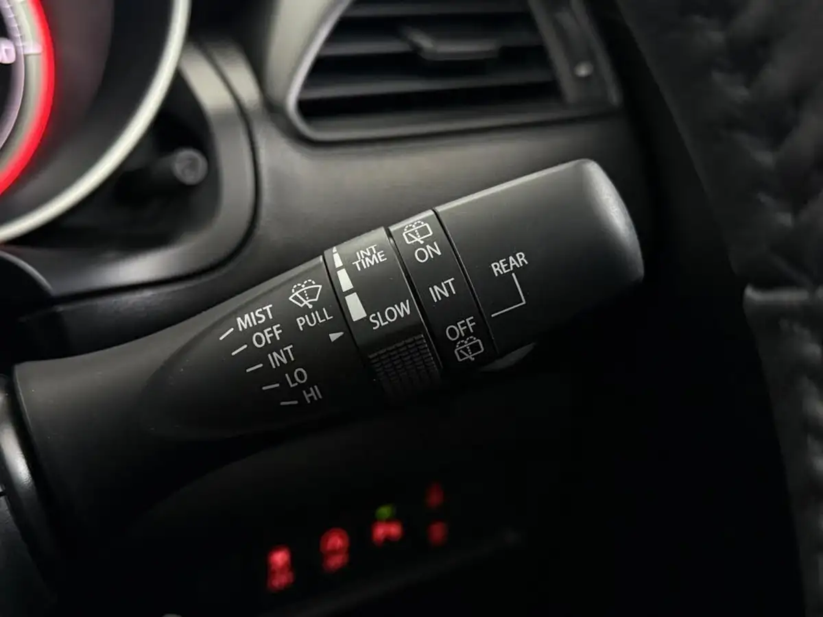 2023-suzuki-swift-12-dualjet-sz5-cvt-big-27