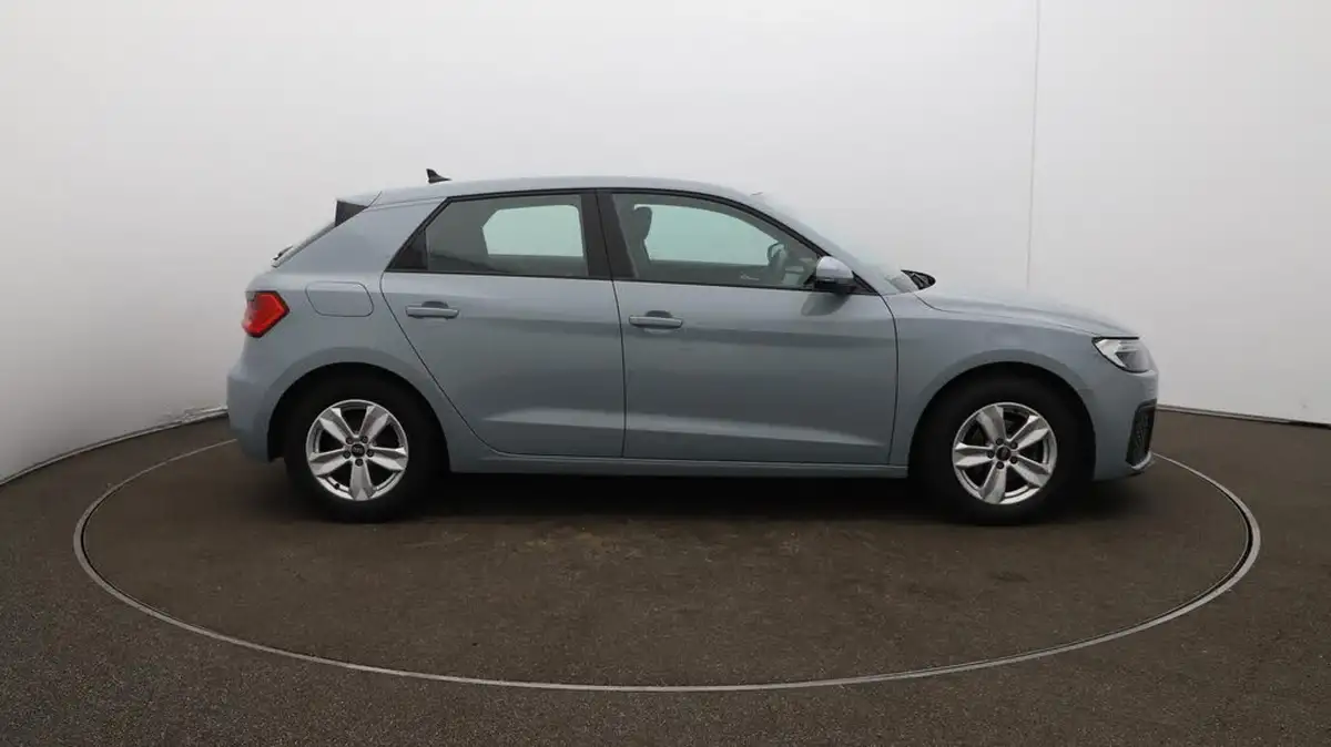 2023-audi-a1-10-25-tfsi-technik-big-47