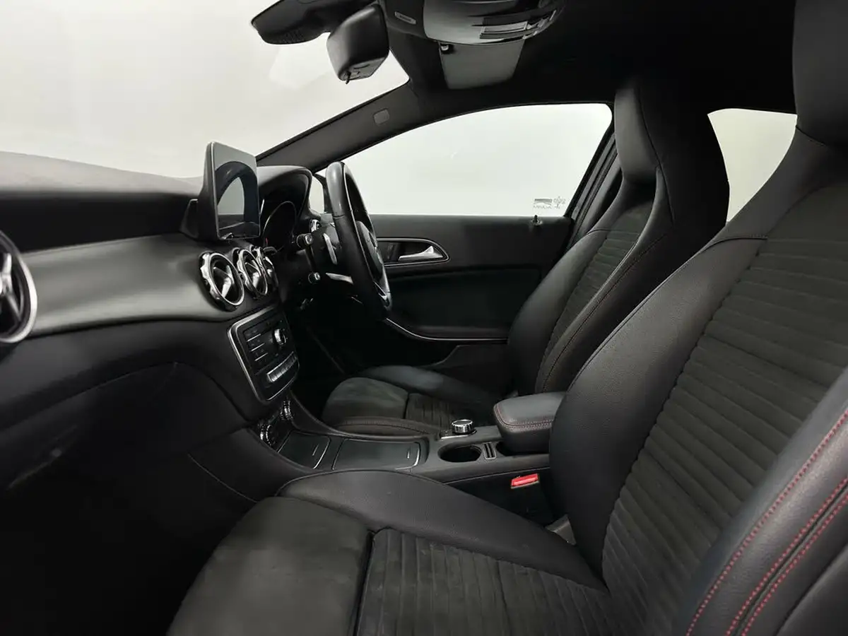 2019-mercedes-benz-gla-class-16-gla-200-amg-line-edition-7g-dct-big-29