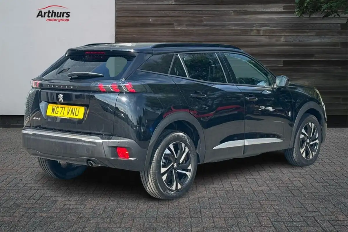 2021-peugeot-2008-suv-12-puretech-allure-premium-100bhp-big-2