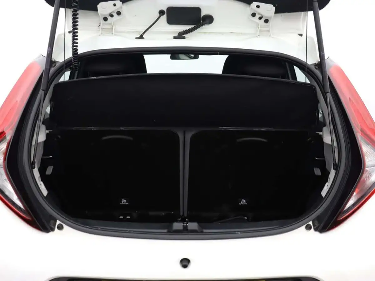 2020-toyota-aygo-10-vvt-i-x-play-tss-x-shift-big-16