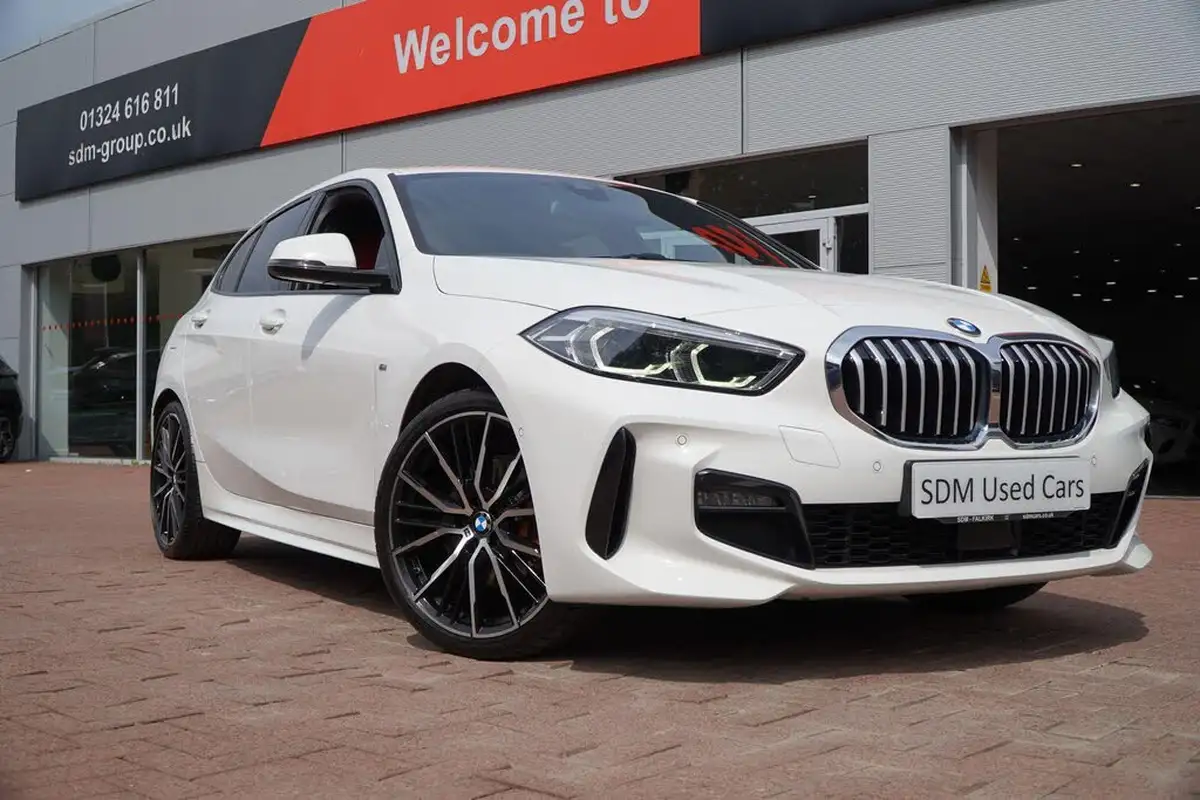 2021-bmw-1-series-15-118i-m-sport-big-4