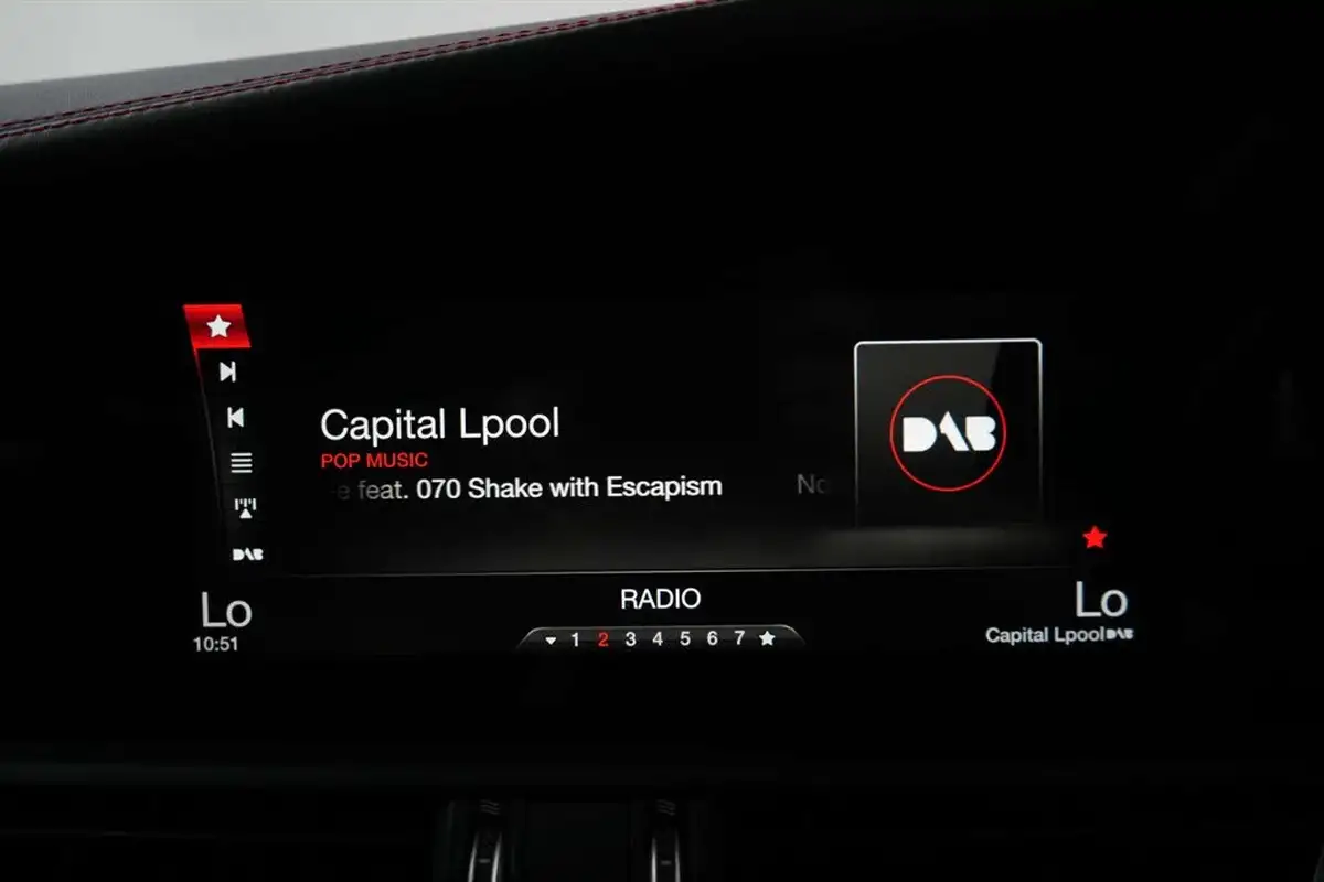 2018-alfa-romeo-giulia-29-biturbo-quadrifoglio-big-31