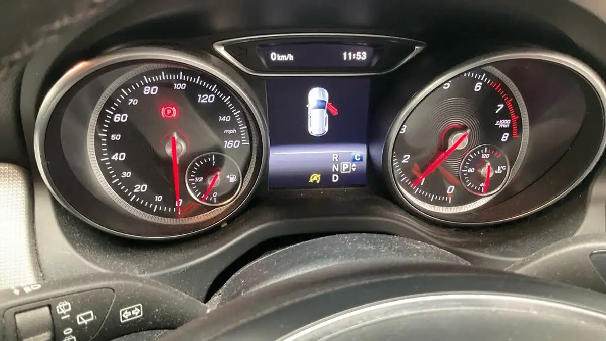 2019-mercedes-benz-gla-class-16-gla-180-urban-edition-7g-dct-big-6