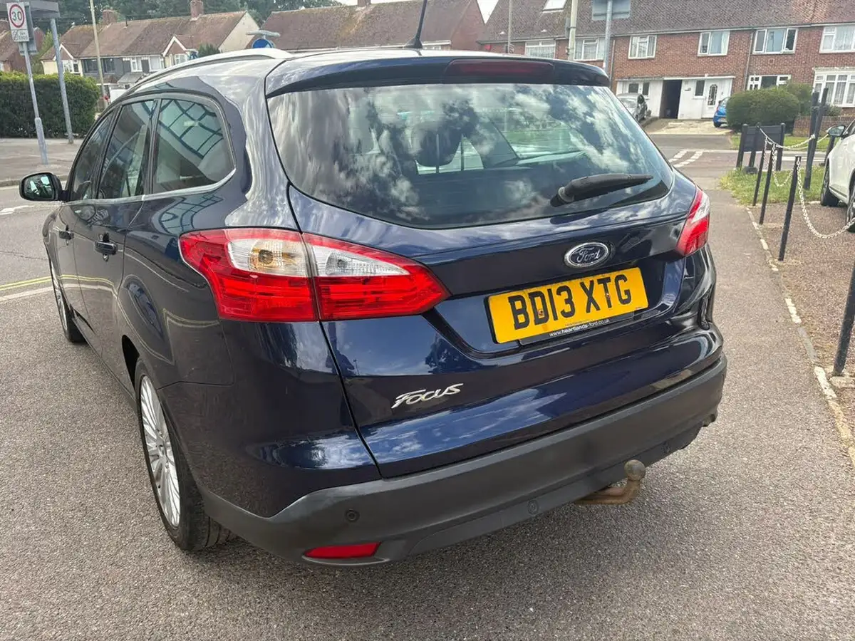 2013-ford-focus-20td-titanium-x-estate-big-4