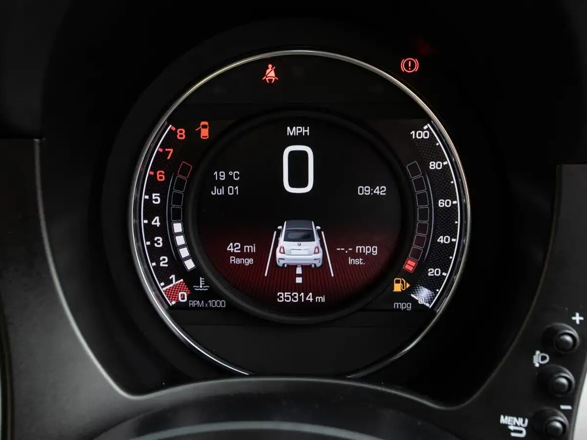 2021-abarth-595c-14-tjet-turismo-big-14