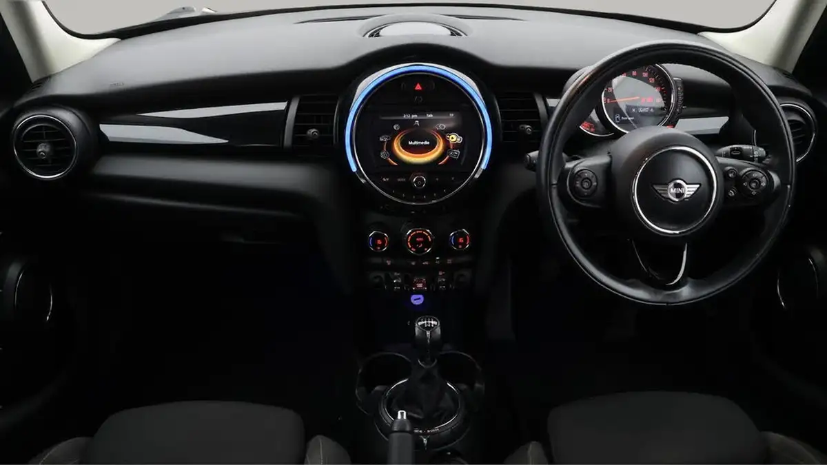 2017-mini-cooper-15-cooper-ss-hatchback-5d-big-13