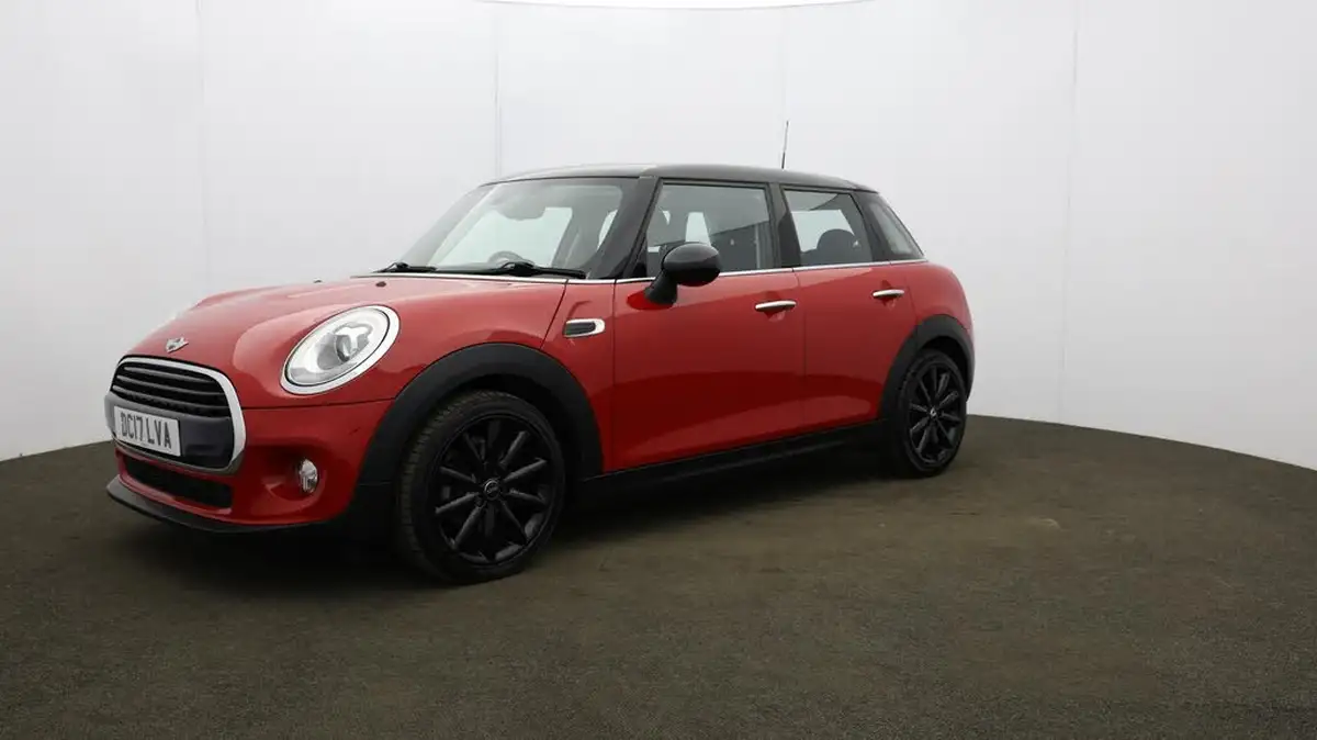 2017-mini-cooper-15-cooper-ss-hatchback-5d-big-29