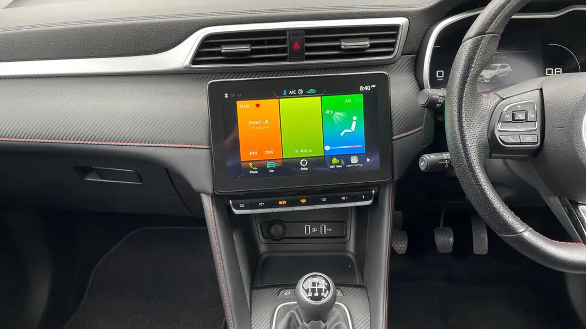 2022-mg-zs-suv-15-vti-tech-exclusive-big-11