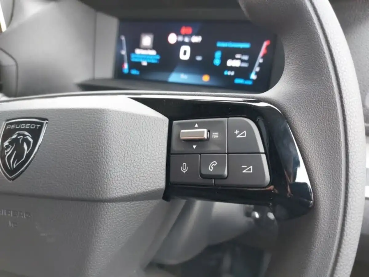 2024-peugeot-expert-15-bluehdi-professional-long-big-12