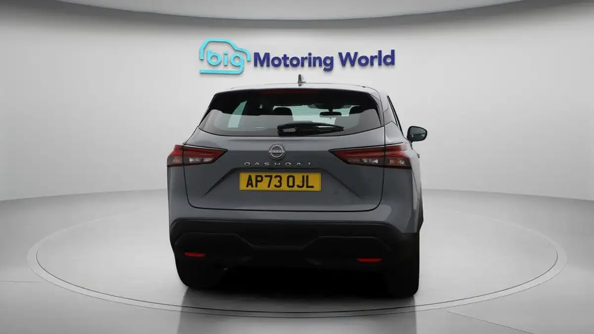 2023-nissan-qashqai-13-dig-t-acenta-premium-140ps-big-6