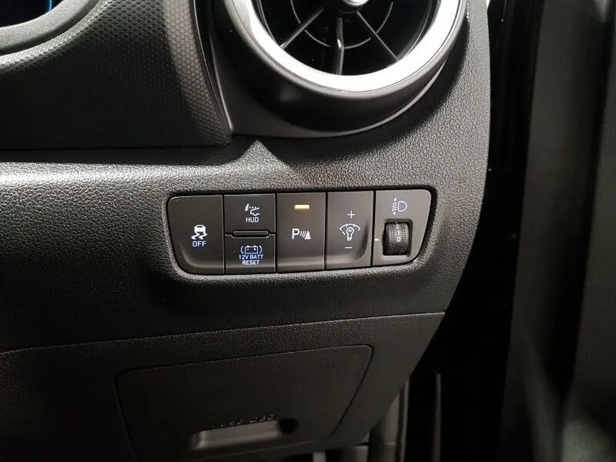 2021-hyundai-kona-16-gdi-ultimate-big-17
