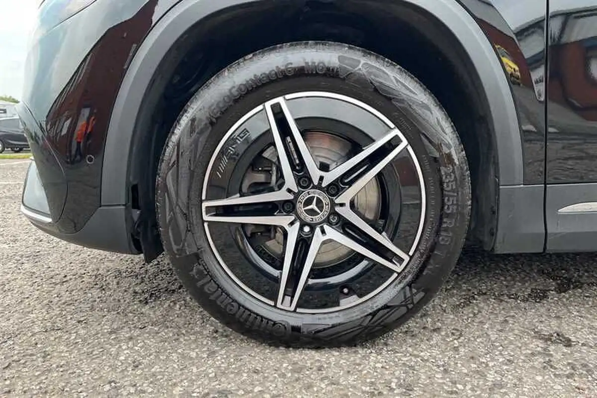 2021-mercedes-benz-eqa-e-eqa-250-amg-line-big-11