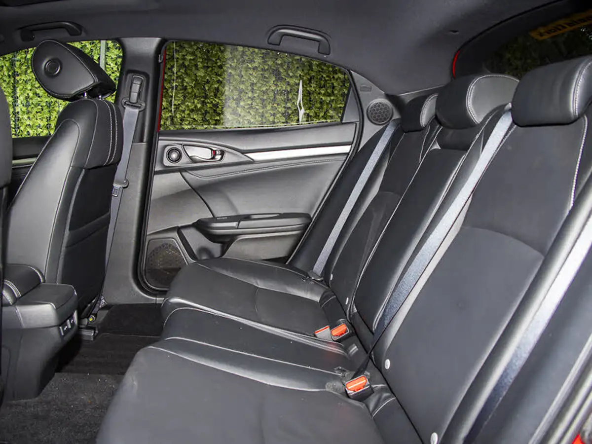 2019-honda-civic-15-vtec-turbo-prestige-cvt-big-5