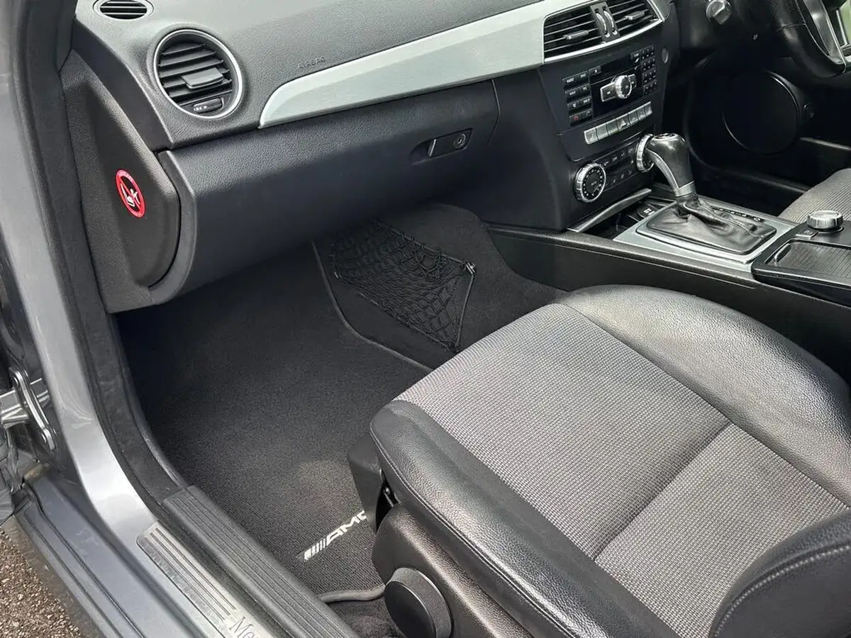 2012-mercedes-benz-c-class-21td-c220-cdi-sport-saloon-4d-7g-tronic-big-11