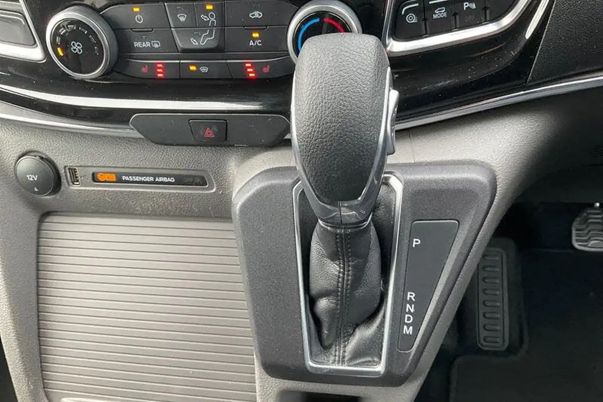 2021-ford-tourneo-custom-20tdci-320-l1-zetec-130pseu6dt-auto-big-17