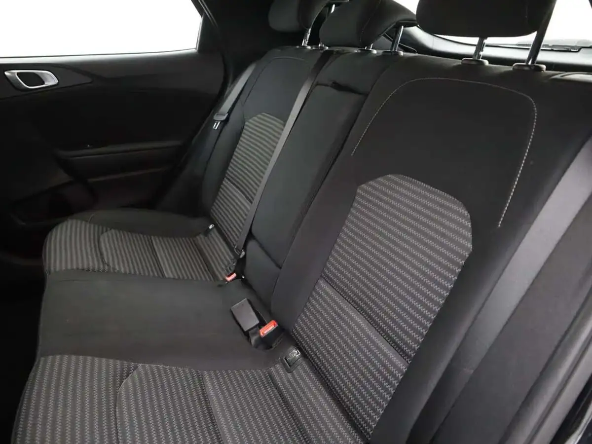 2022-kia-xceed-10-t-gdi-2-big-14