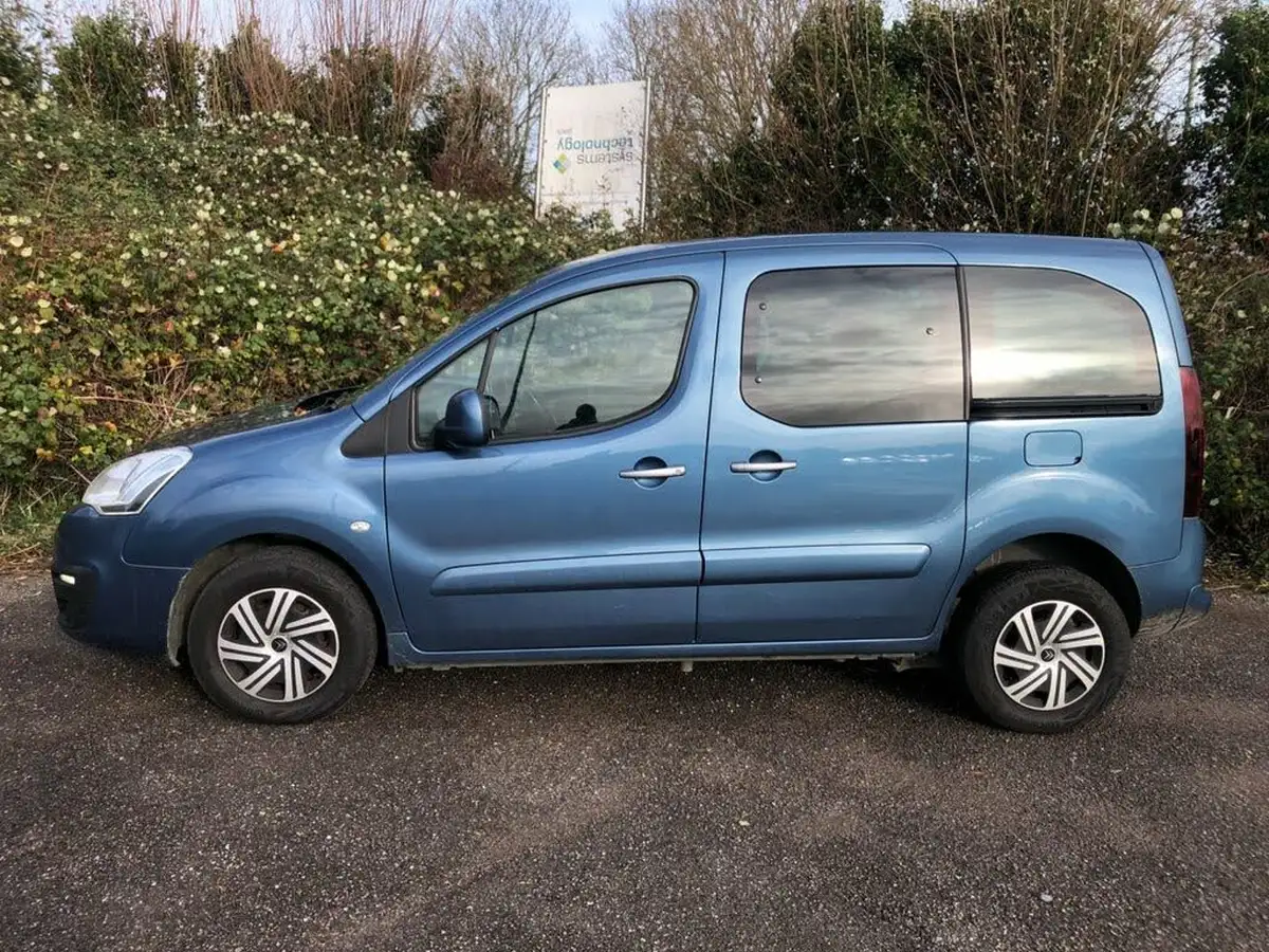 2016-citroen-berlingo-16bluehdi-multispace-feel-edition-102ps-ss-etg6-big-14