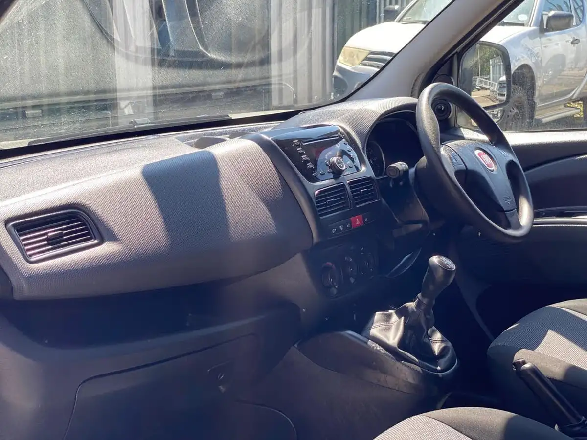 2015-fiat-doblo-cargo-13td-v-l1-refrigerated-van-big-51