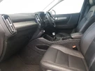 2020-volvo-xc40-15-t3-inscription-small-4