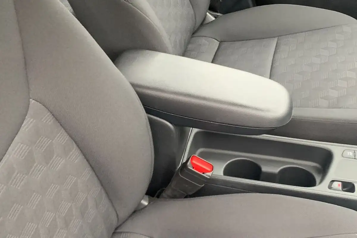 2024-mazda-mazda2-15-exclusive-line-big-29