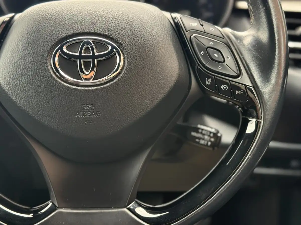 2018-toyota-c-hr-18-vvt-i-excel-big-17