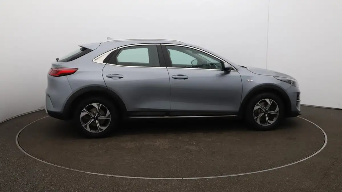2022-kia-xceed-10-t-gdi-2-big-50