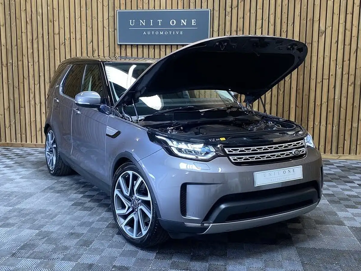 2020-land-rover-discovery-30-sd6-hse-big-24