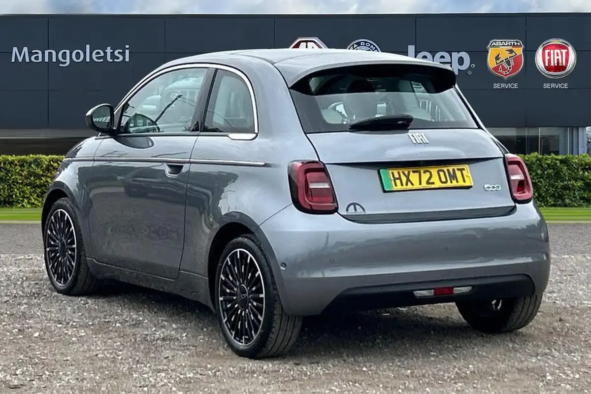 2022-fiat-500-e-la-prima-big-2