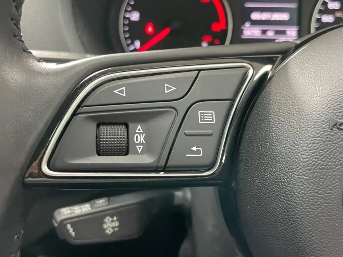 2020-audi-q2-16-30-tdi-technik-big-34