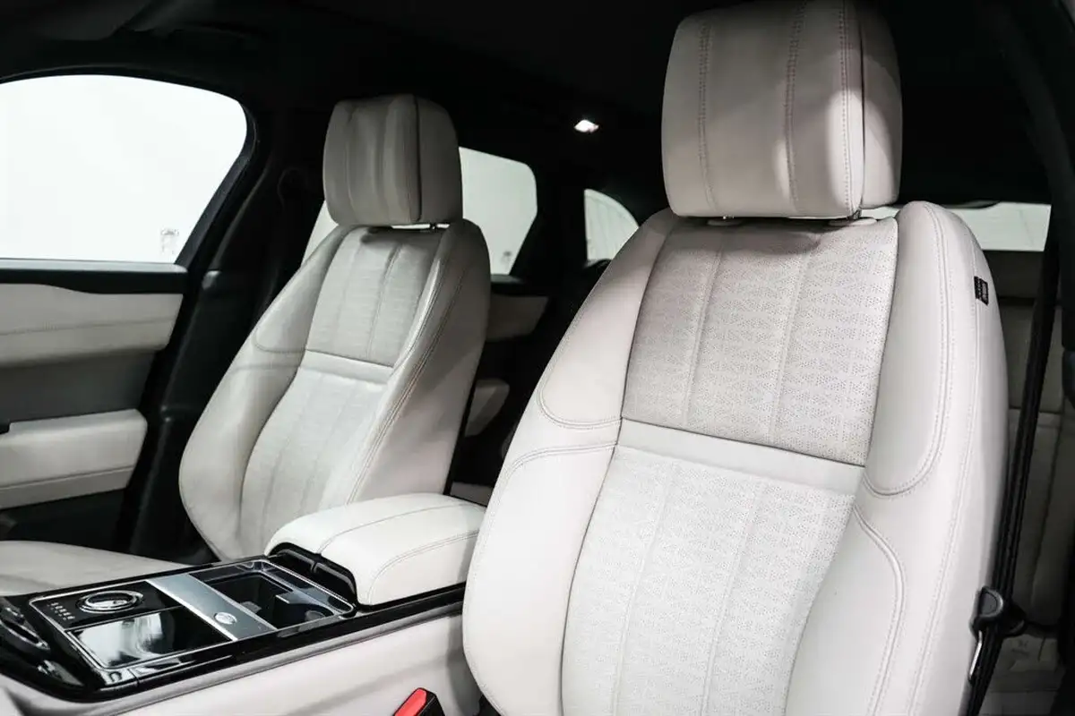 2019-land-rover-range-rover-velar-20-d240-r-dynamic-hse-big-15