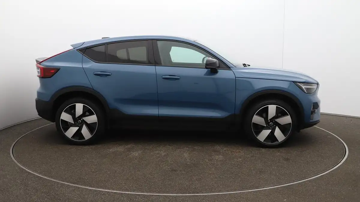2022-volvo-c40-e-recharge-ultimate-228bhp-big-52
