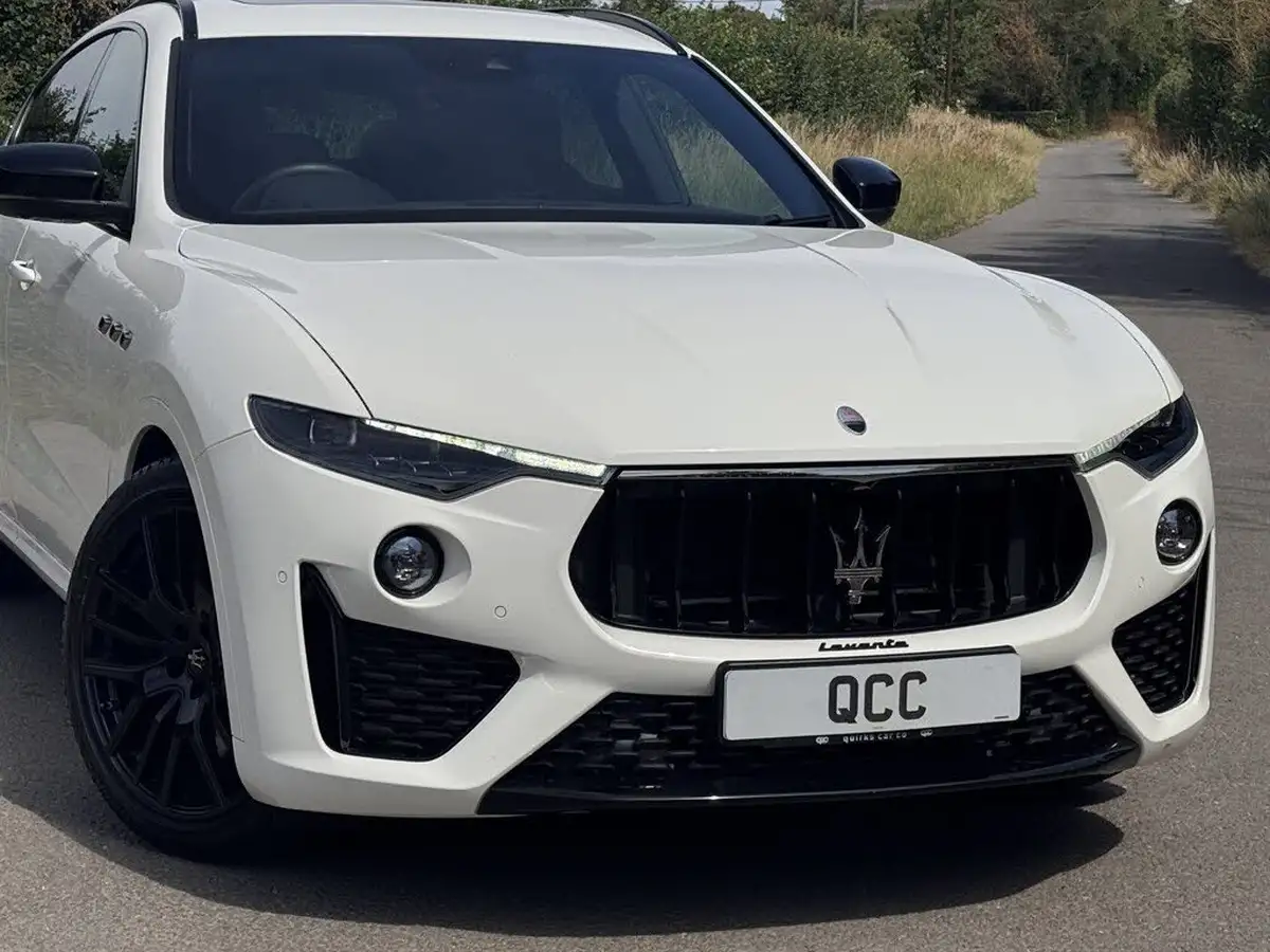 2020-maserati-levante-30-gransport-big-26