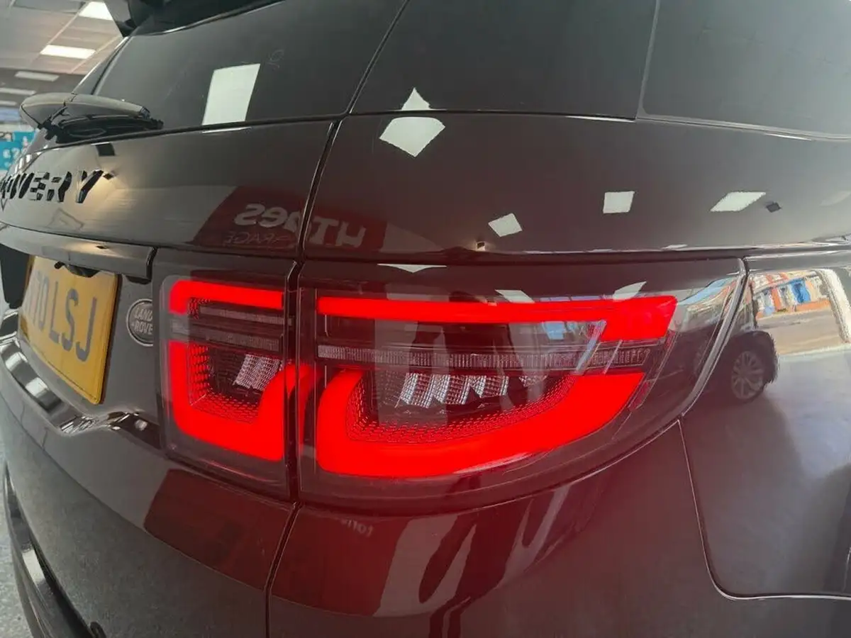 2021-land-rover-discovery-sport-20-d165-r-dynamic-s-plus-big-7