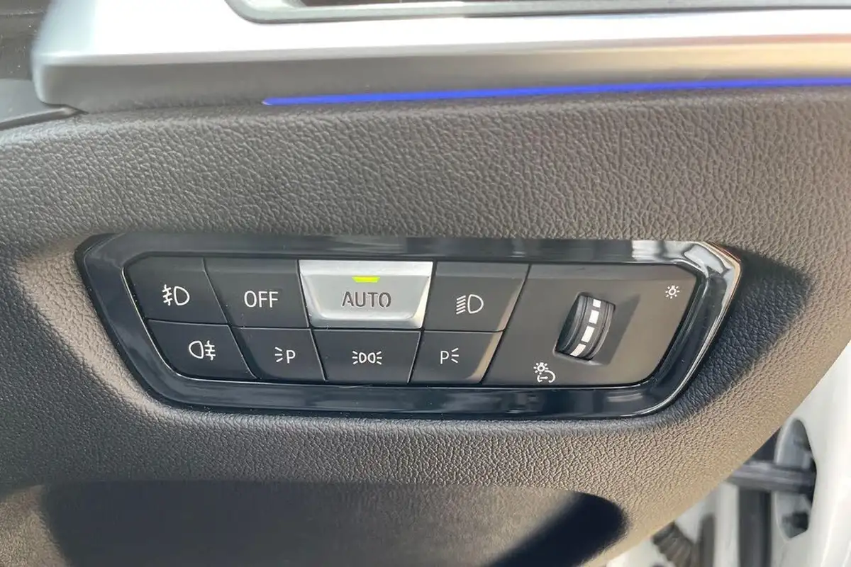 2021-bmw-4-series-20-420i-m-sport-convertible-2d-auto-big-44