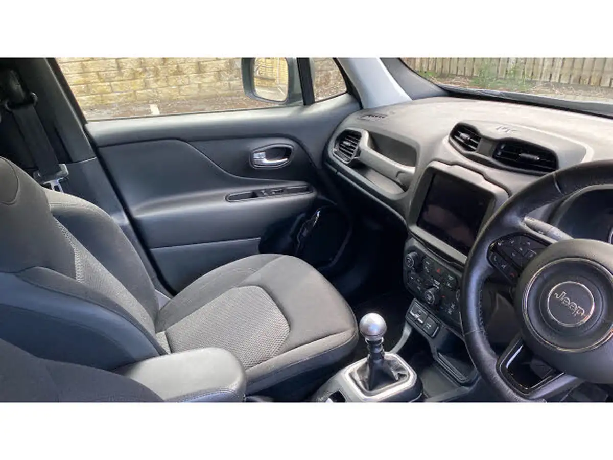 2020-jeep-renegade-10-gse-night-eagle-ii-big-13