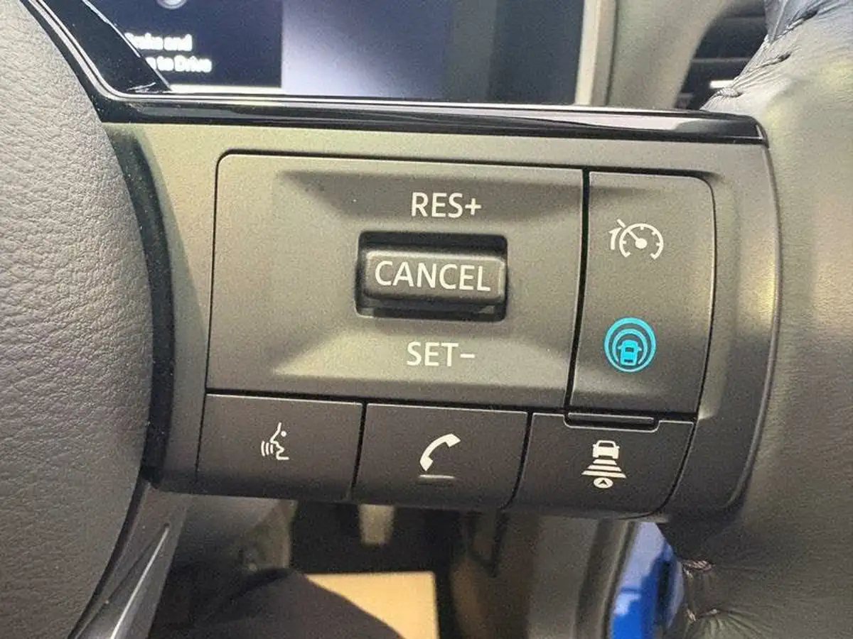 2024-nissan-qashqai-15-n-connecta-glass-roof-pack-big-15