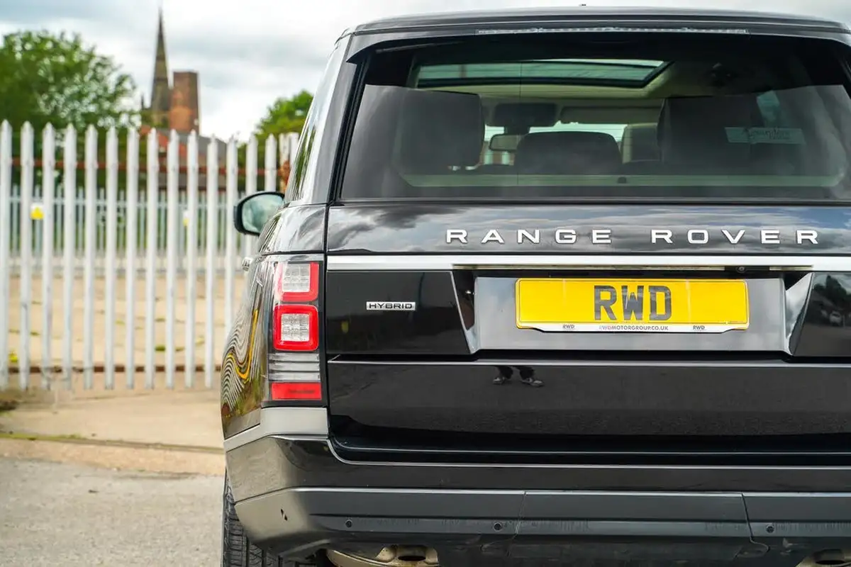 2014-land-rover-range-rover-30-sd-v6-autobiography-30-sd-ss-big-11